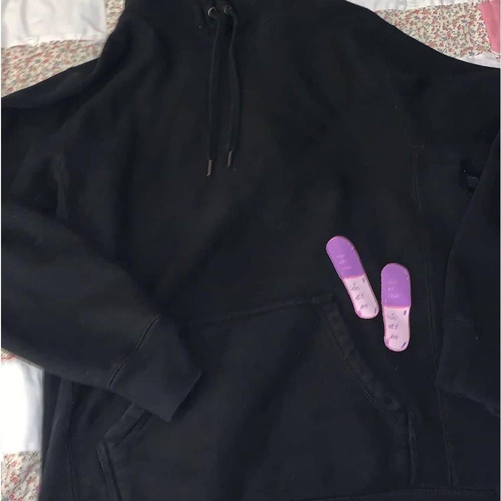 ISO looking to by a Machine Gun Kelly MGK 27 Club Pill Hoodie size Large 💊